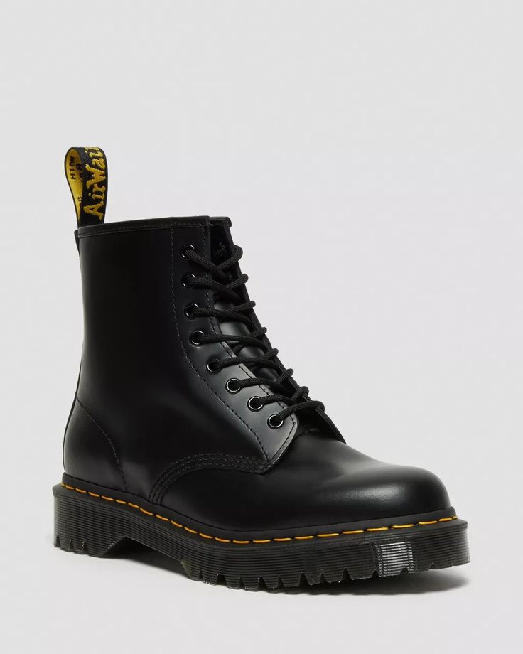 Dr. Martens — 1460 Boot — Black