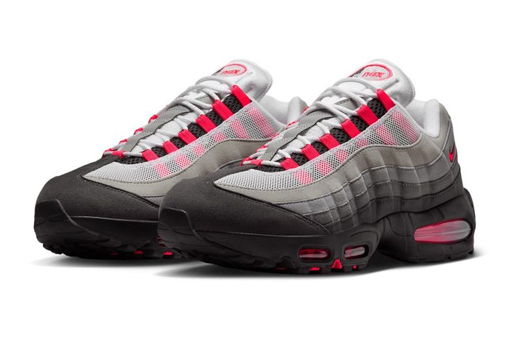 Nike — Air Max 95 — Black / Solar Red